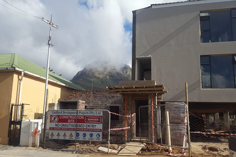 Construction in Cape Town, Representing Things Fell Apart