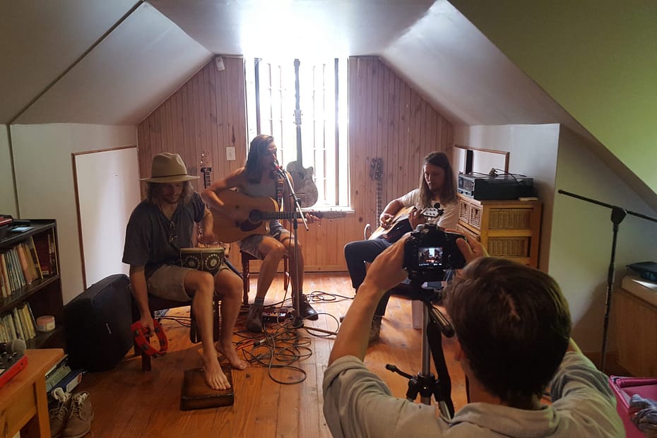 acoustic session with Ben Dey and The Concrete Lions